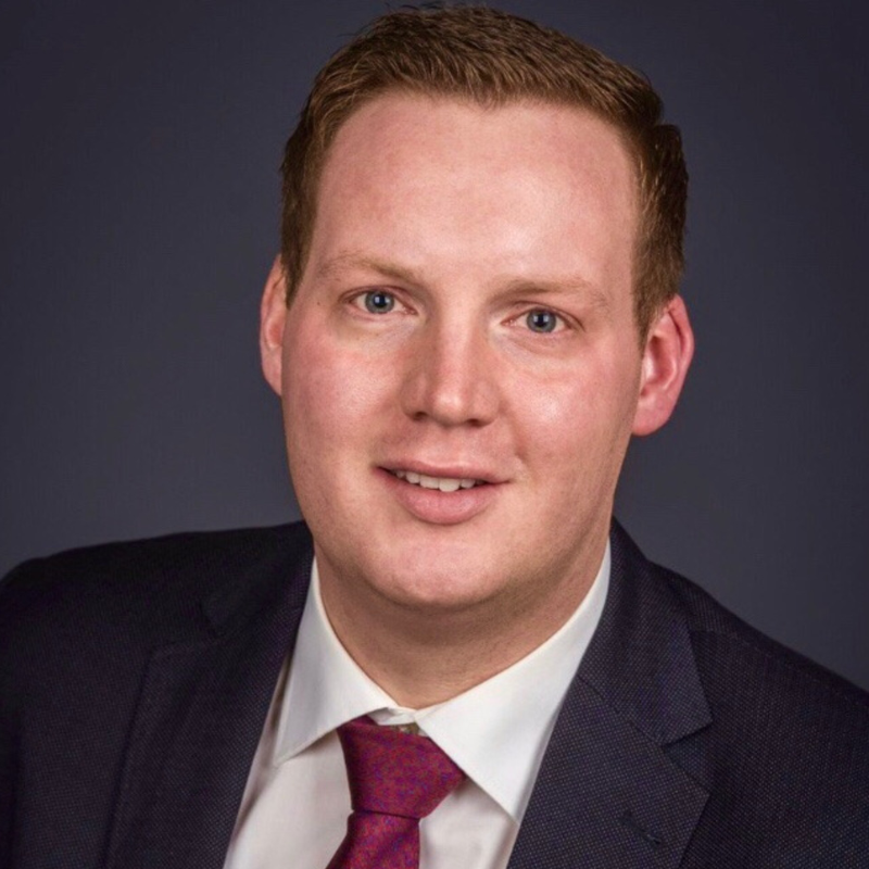  Stefan Holthausen